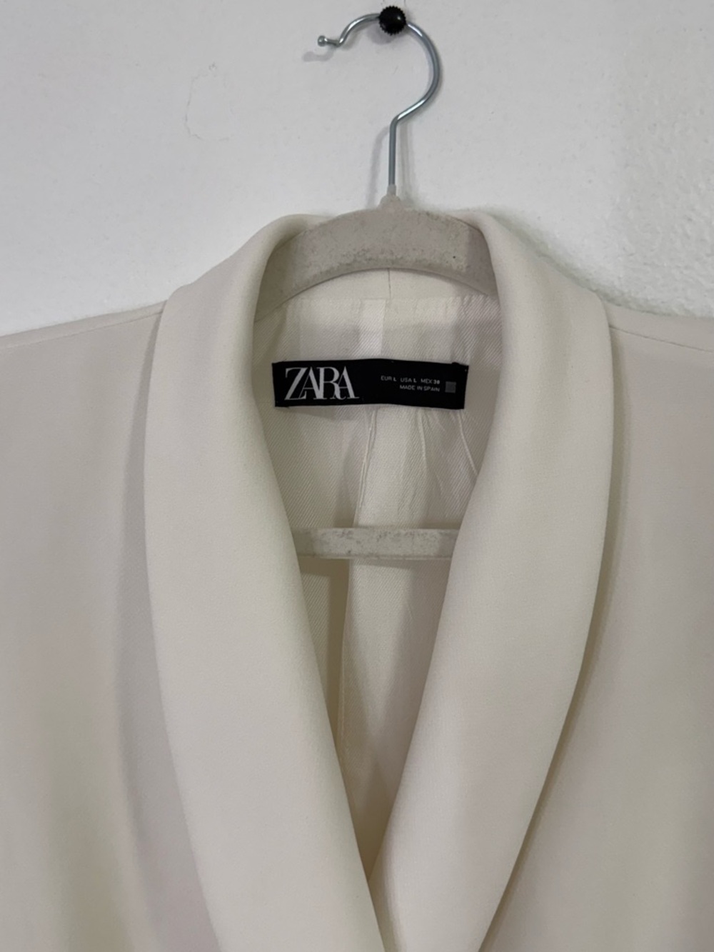 Zara Cream Double-Breasted Shawl Collar Blazer - Picture 3 of 4